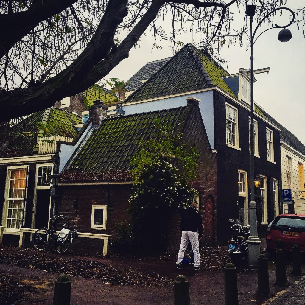 Relationships at a glance